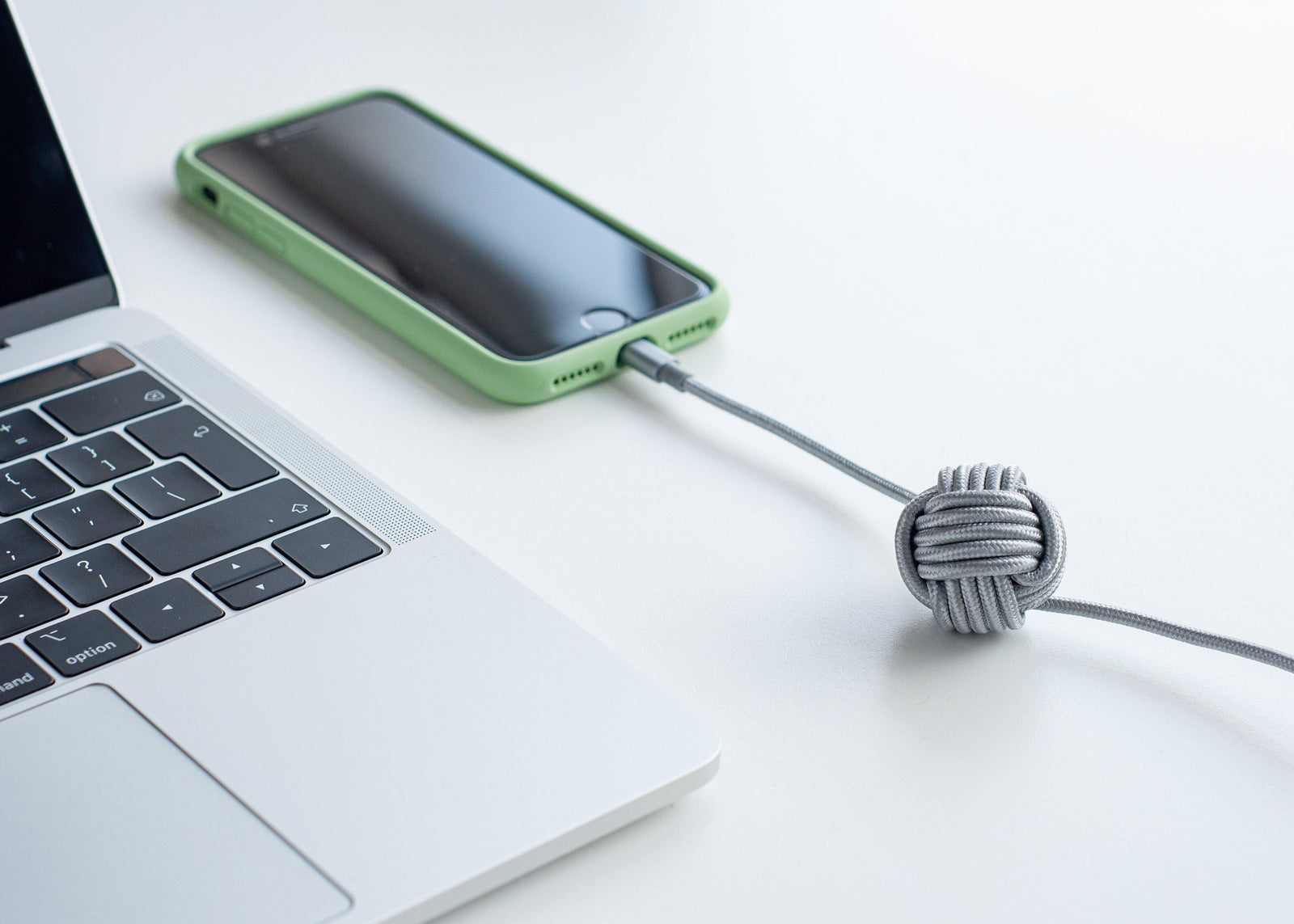 How to make your own weighted knot charging cable with FixIts - FixIts